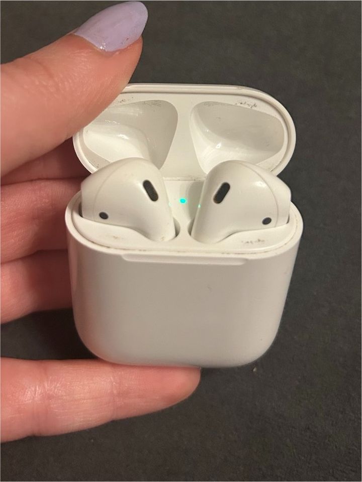 Airpods 2.Generation gebraucht in Hamburg