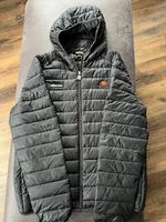 Ellesse leichte Steppjacke XXL Sachsen-Anhalt - Landsberg (Saalekreis) Vorschau