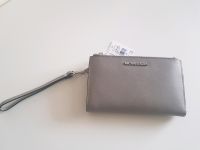 Michael Kors Clutch/Smartphone Brieftasche NEU Nordrhein-Westfalen - Schwelm Vorschau