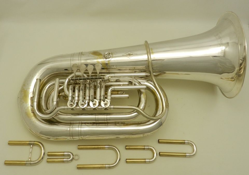 Tuba Bb Schenkelaars 4 Ventile DR24-033 in Görlitz