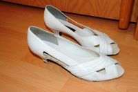 True Vintage Hochzeitsschuhe, Brautschuhe, weiße Leder Pumps Berlin - Tempelhof Vorschau