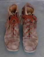 Ungetragene, kultige, handgefertigte Original-DDR-Tramper, Gr. 39 Sachsen-Anhalt - Zahna-Elster Vorschau