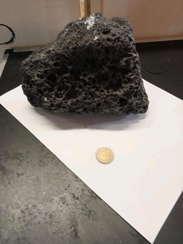 Lava Stein. Ca  1,5 kg in Reinfeld