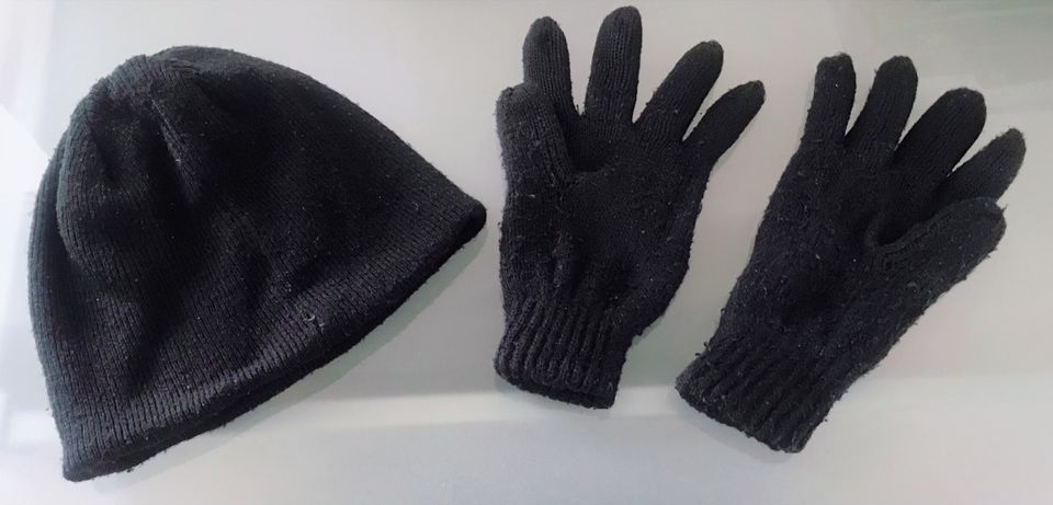 accessories WinterSet: 3-teiliges Mützen Set Handschuhen Schwarz in Weilheim i.OB