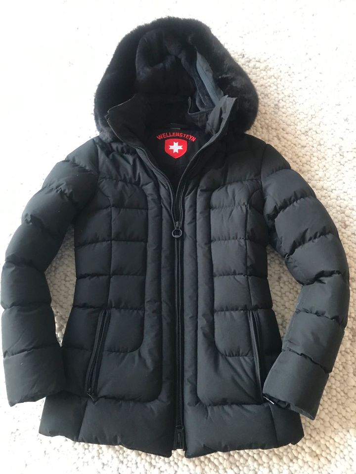 Schwarze Jacke in Homburg