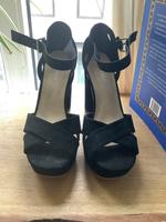 Schwarze elegante Sandalen mit hohem Absatz Innenstadt - Köln Deutz Vorschau