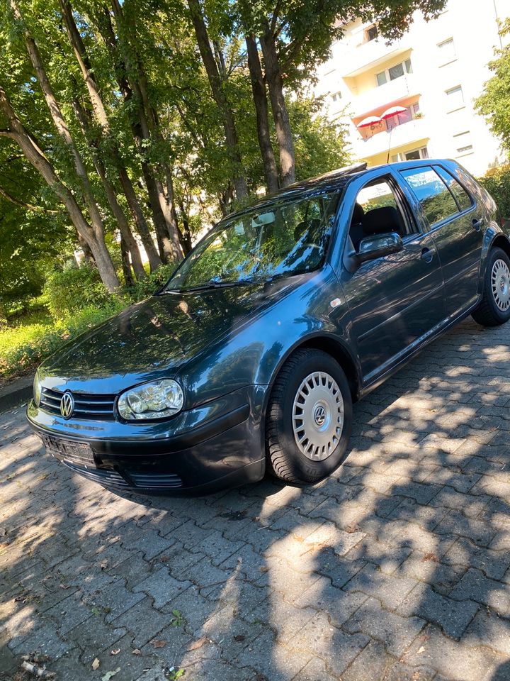 Golf 4 Edition 1.4 16V TÜV in Hanau