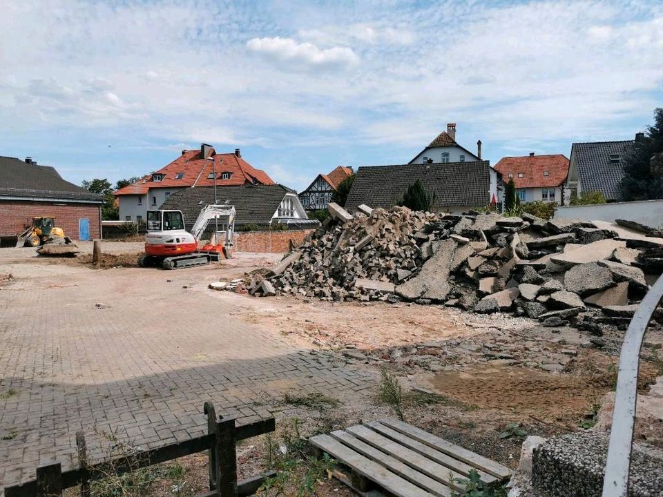 Baggerarbeiten Baudienstleistung Maschinenführung in Marienmünster