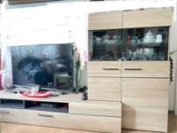 Wohnzimmerwand/Esstisch ausziehbar/Stühle/Vitrine/Couch mit Tisch Nordrhein-Westfalen - Dormagen Vorschau