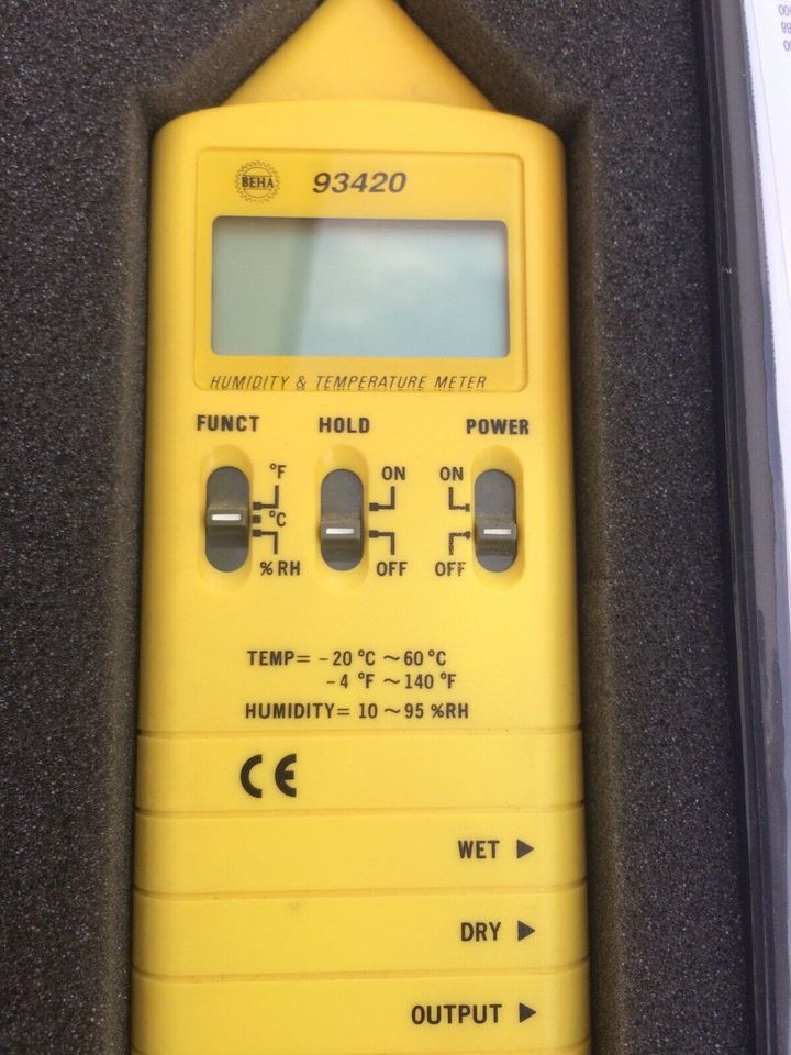 Messgerät für Feuchte und Temperatur in Nittendorf 