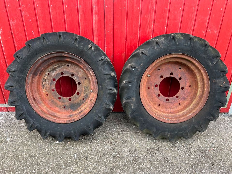 2x Felgen genietet, Oldtimer Traktor, 9.00-24, 24-Zoll, Hinterrad in Chieming