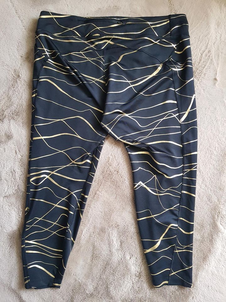 Nike Running Plus Leggings Schwarz Gold XL XXL Gym Sportleggings in Rotenburg