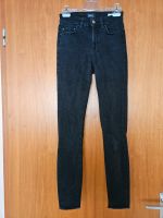 Tolle Jeans Jeanshose Hose schwarz von Only Gr. 32 Gr. XS Baden-Württemberg - Metzingen Vorschau