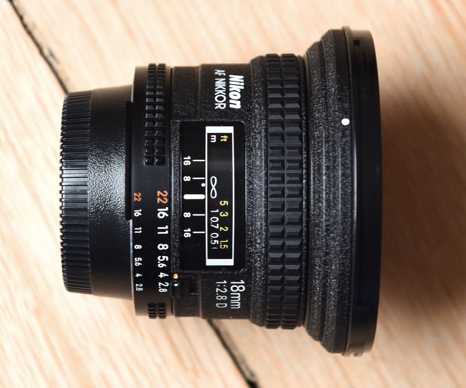 Nikon AF-Nikkor 18 mm/2.8 D Superweitwinkel-Objektiv mit OVP in Hamburg