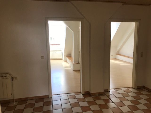 NEUES INSERAT Gemütliche 3-Zimmer-DG-Wohnung in der alten Grenzlandkaserne zu vermieten in Flensburg