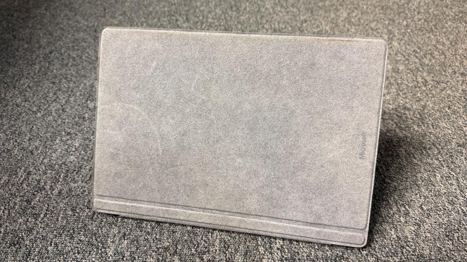 Surface Pro 7 - 16Gb RAM 256GB Festplatte incl. Dockingstation in Ottensoos