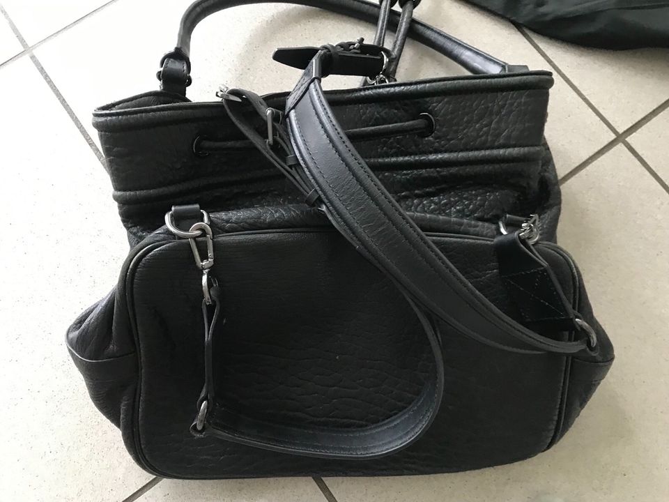 Alexander McQueen Rucksack/ Tasche, schwarz in Dortmund