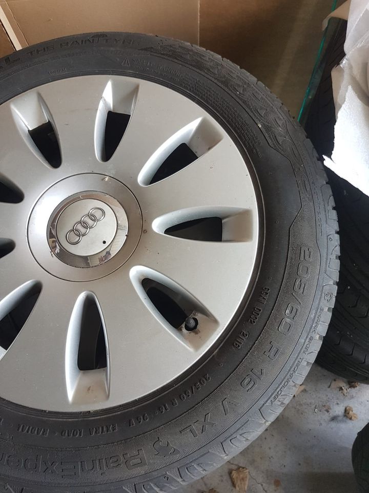 4 X AUDI ALLU RÄDER 205 / 60 R16 96V XL UNIROYAL REGEN >GÜNSTIG< in Wolfsburg