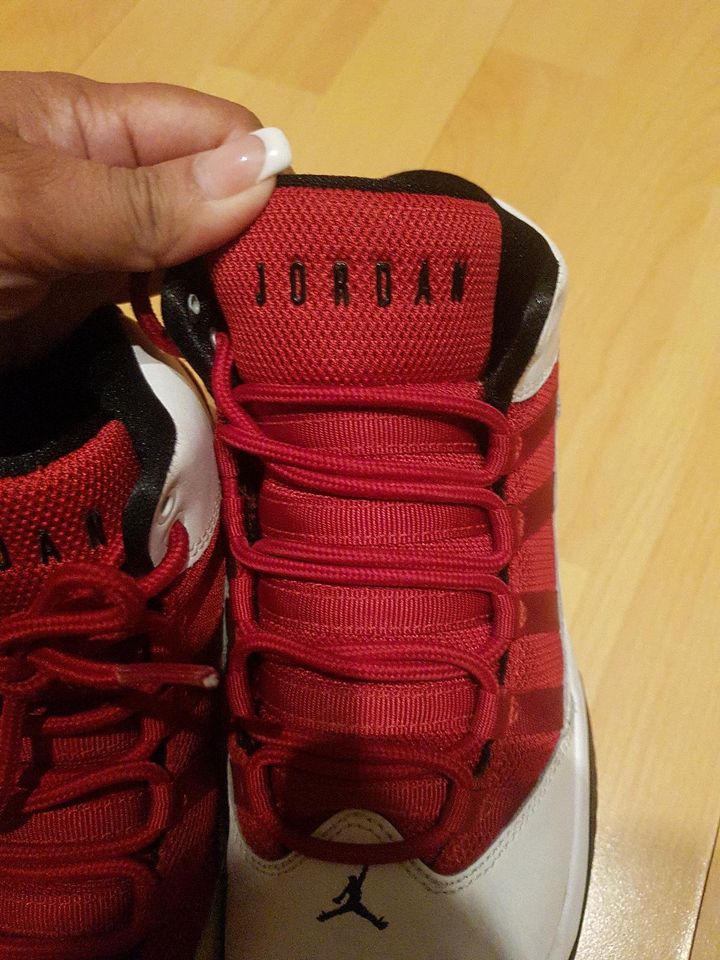 Nike Air Jordan Sneaker Schuhe High Cut weiß rot, gr. 36.5 in Bonn