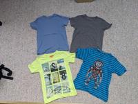 Set: 4 T-Shirts 122 128 Next Staccato M&S blau gelb grau  Schönes Brandenburg - Hennigsdorf Vorschau