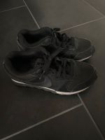 Nike Sneaker MD Runner Gr. 38 schwarz Rheinland-Pfalz - Edesheim (Pfalz) Vorschau