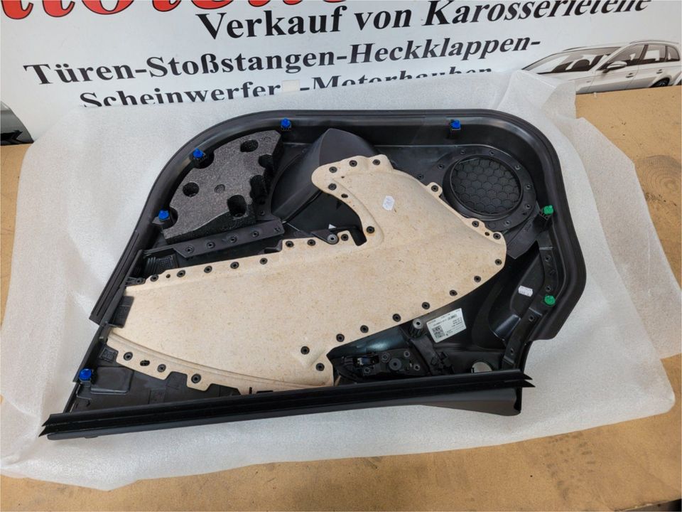 Opel  Astra J 5-Türer Türverkleidung vorne links in Bottrop