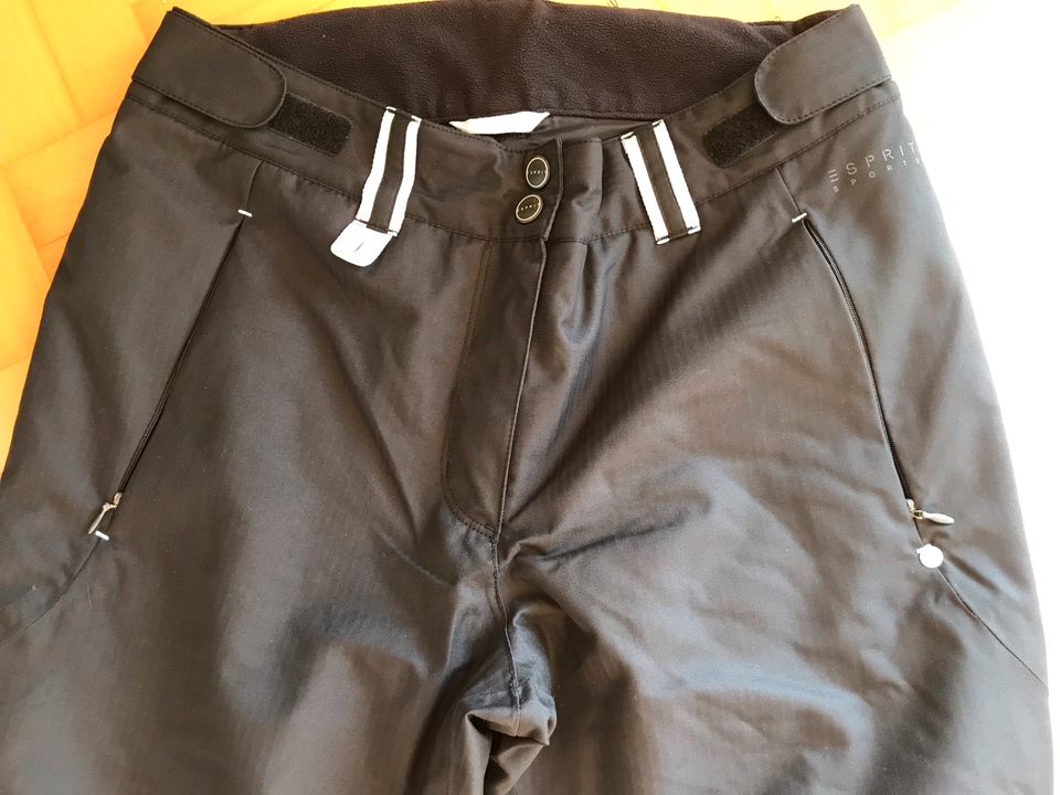 Skihose Schneehose  ESPRIT schwarz Gr. M 38 neu unbenutzt in Feuchtwangen