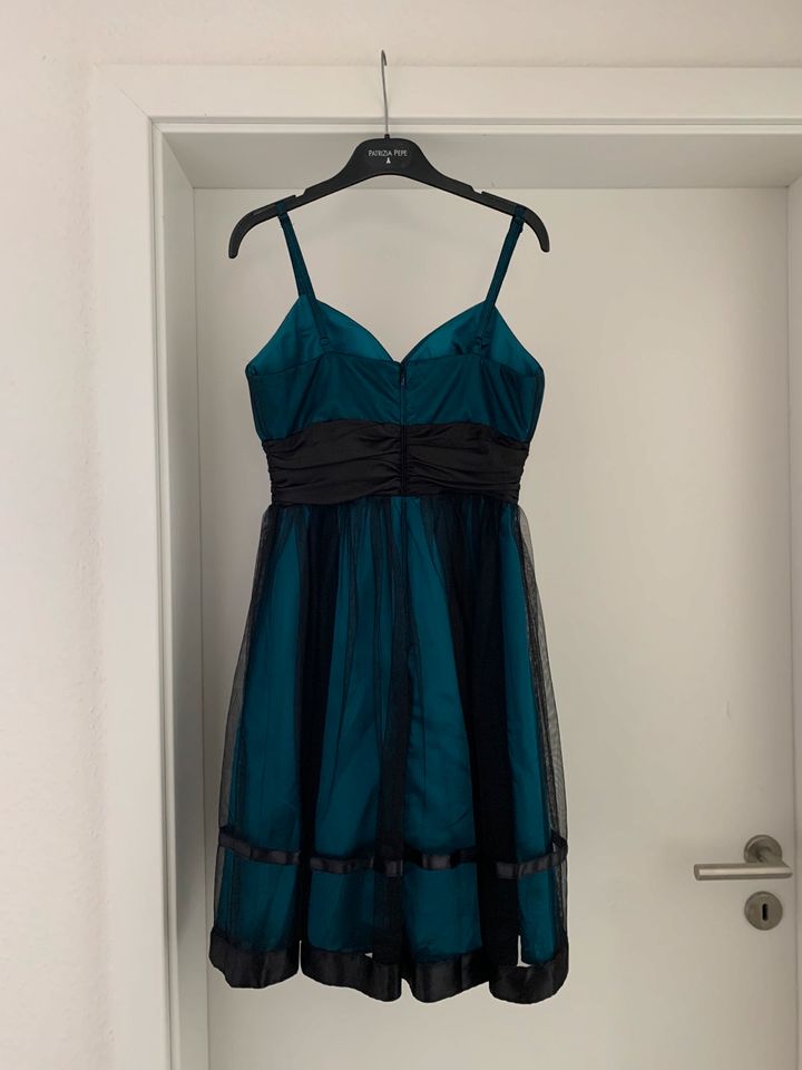 Abendkleid / Abschlussballkleid in Größe 36 in Wiesbaden