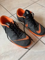 Nike Sportschuhe Gr. 44 schwarz/orange Nordrhein-Westfalen - Alpen Vorschau