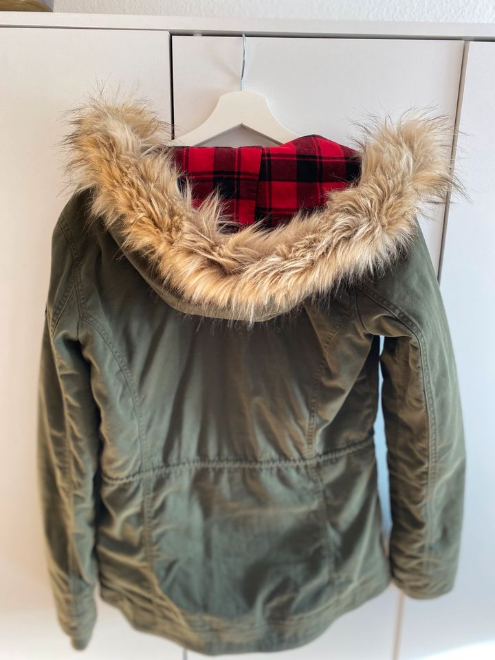 Hollister Damenjacke Winterjacke Parka 38 in Werl