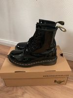 Dr. Martens 1460 Lackleder Schnürstiefel, Gr. 37 wie neu Nordrhein-Westfalen - Mülheim (Ruhr) Vorschau