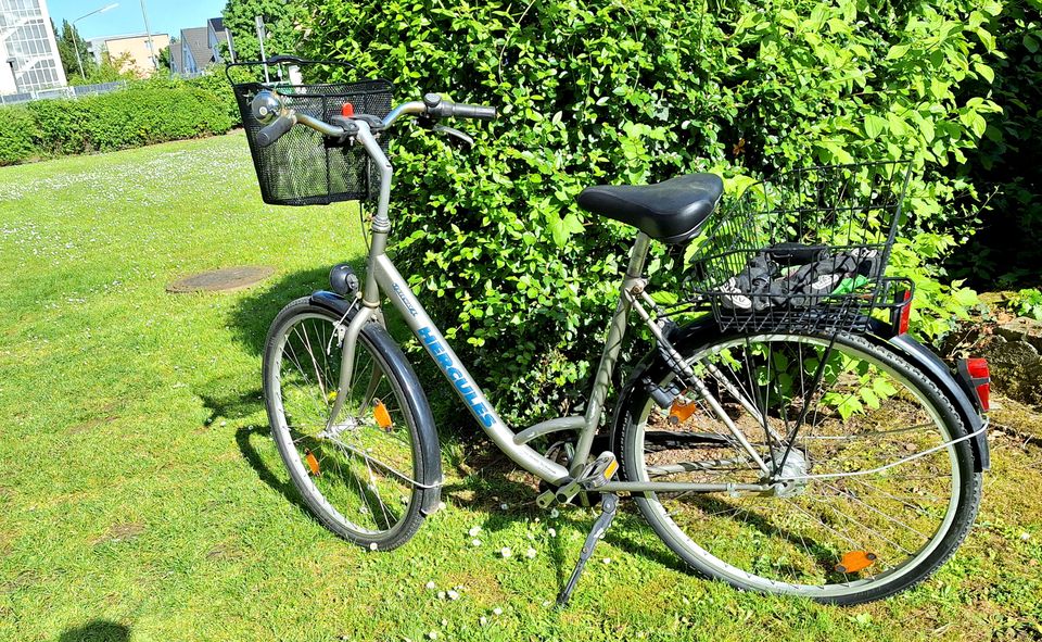 Hercules City Bike 28 Zoll in Hanau