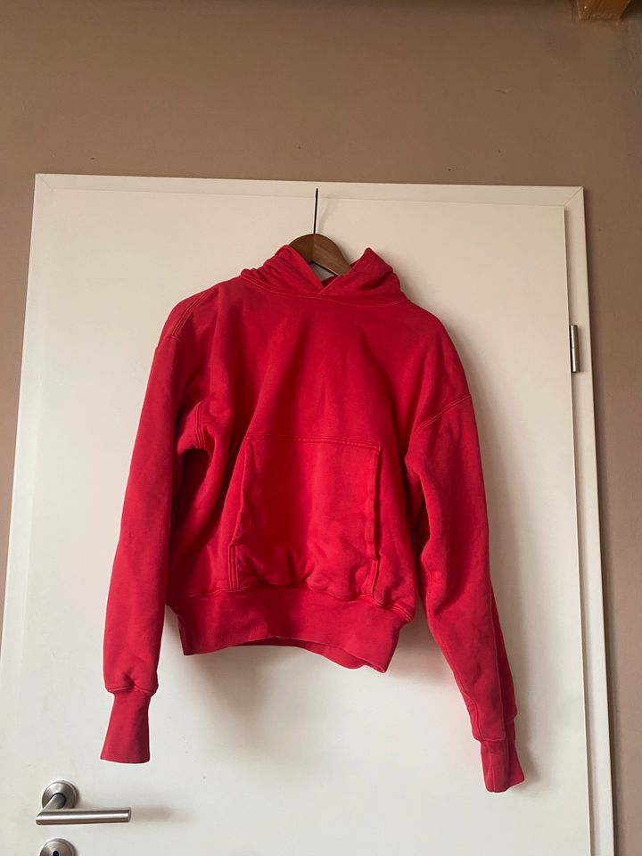 yeezy x gap perfect hoodie rot xs s in Golmsdorf