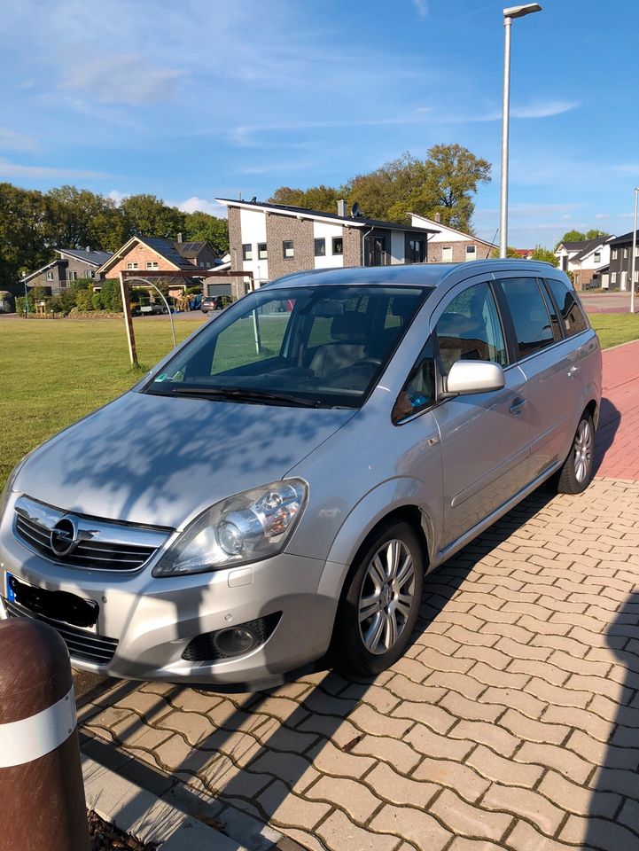 Verkaufe ein Opel Zafira BJ. 12.2010 in Lohne (Oldenburg)