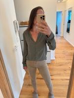 Bluse mit Spitze H&M Olive Khaki Größe 36 Bayern - Alzenau Vorschau