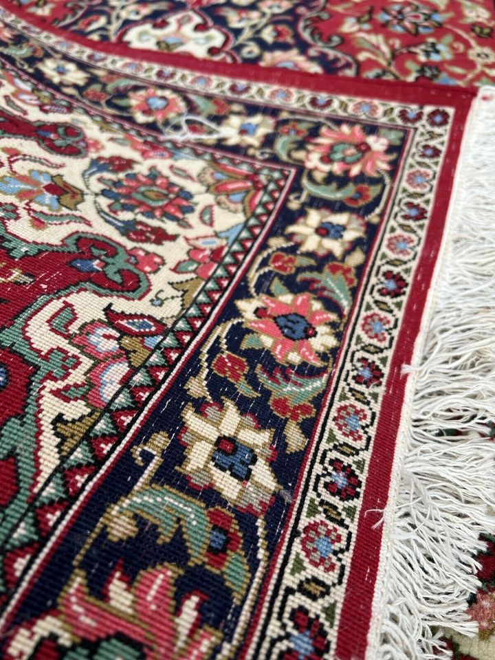 Persischer Teppich Handgeknüpft in München