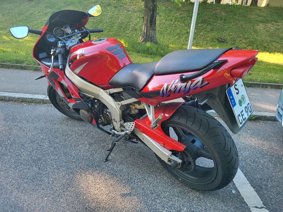 Kawasaki Ninja Zx6r - G    114ps 30Tkm in Stuttgart