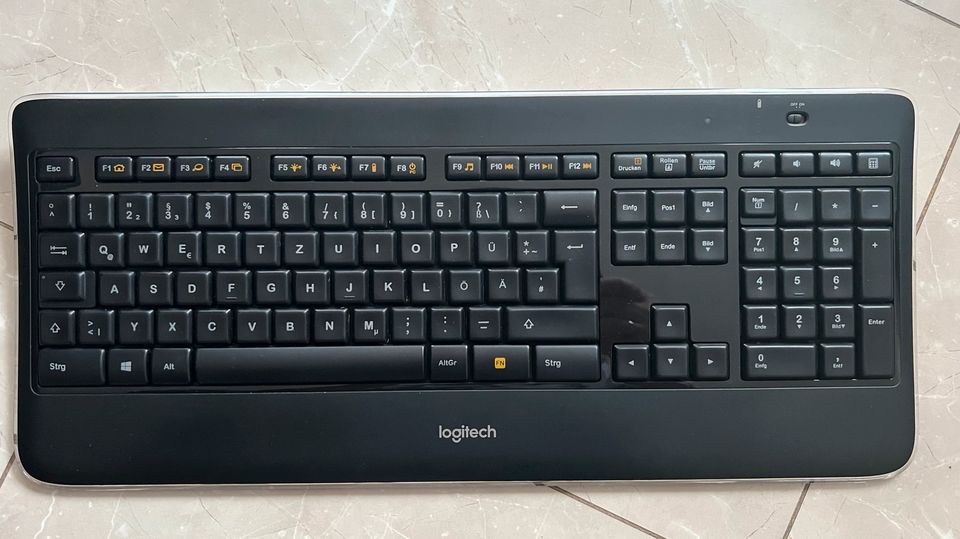 Logitech K800 Tastatur in Köln