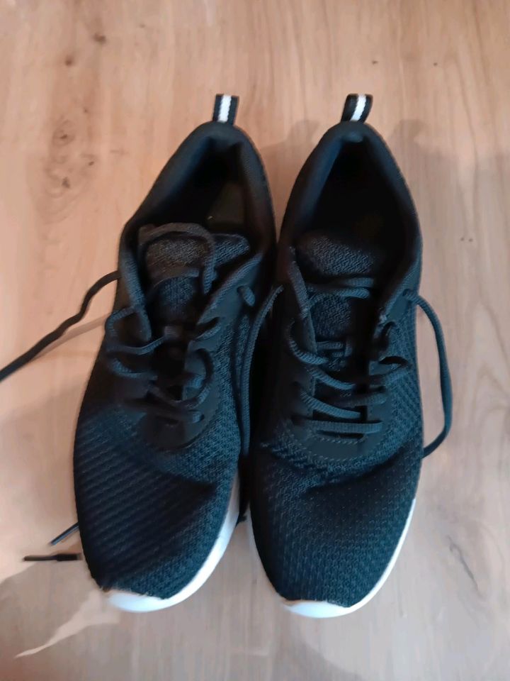 Sportschuhe in Marl