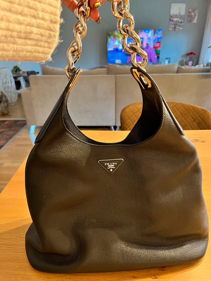 Prada Chain Hobo Bag Black in Dautphetal