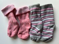 Socken  Gr. 19-22 rosa/weiss/grau Nordrhein-Westfalen - Lüdenscheid Vorschau
