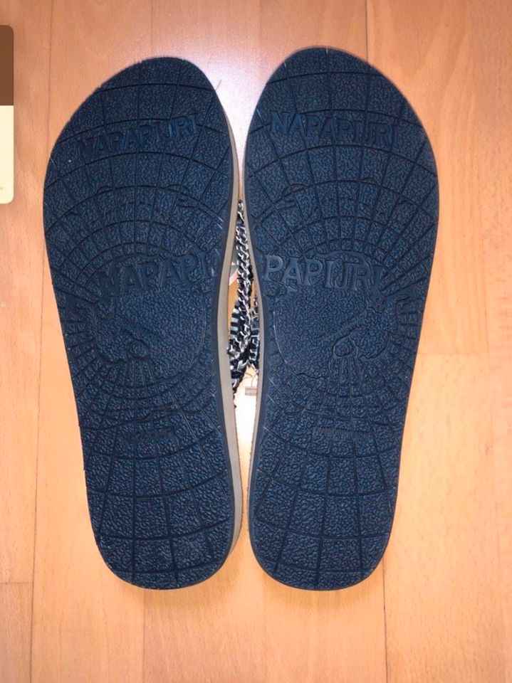 NEU! NAPAPIJRI Flip Flops / Sandalen / Zehentrenner / Schuhe 39 in Langenau