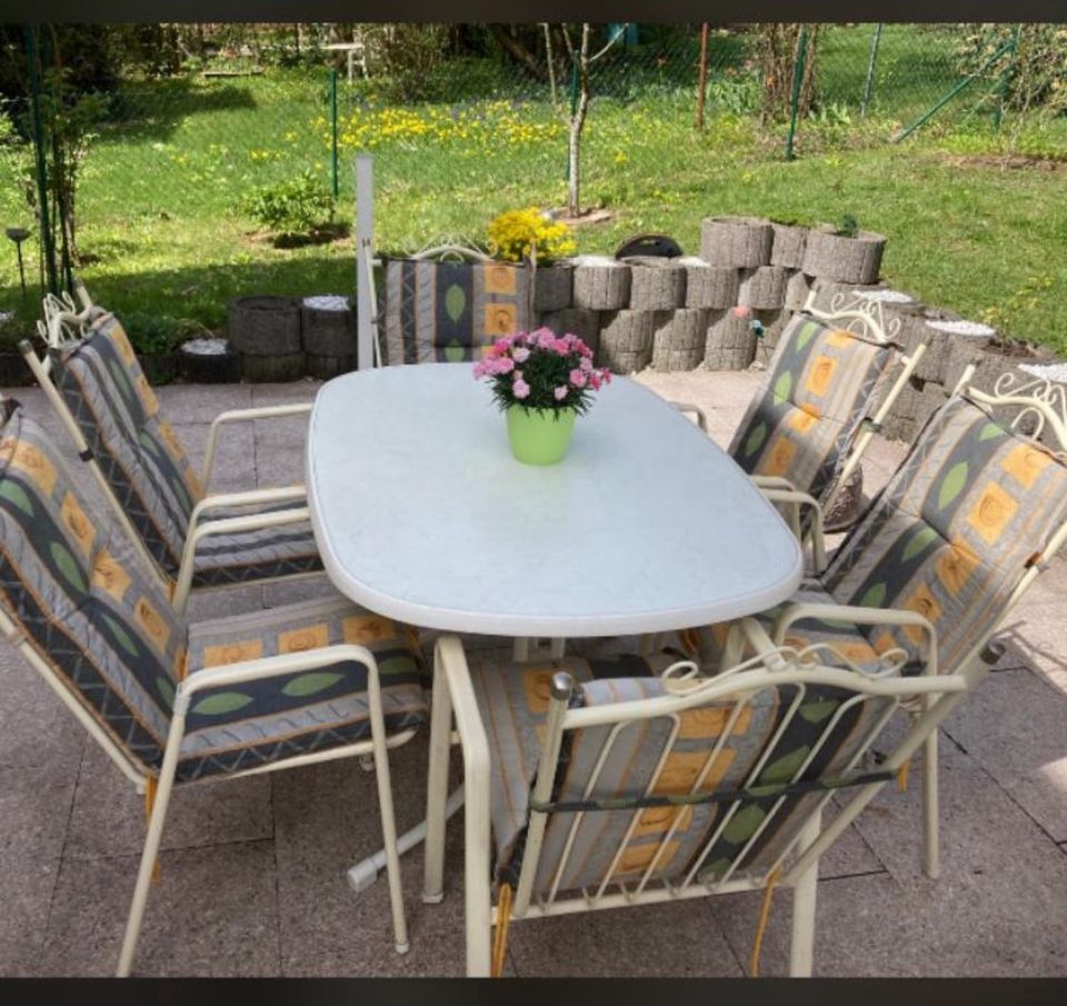 Garten Tisch und Stühlen in Bad Dürrheim