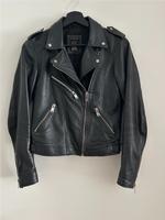 Zara echtes Leder Jacke Bikerjacke Lederjacke Echtleder Blazer S Nordrhein-Westfalen - Greven Vorschau