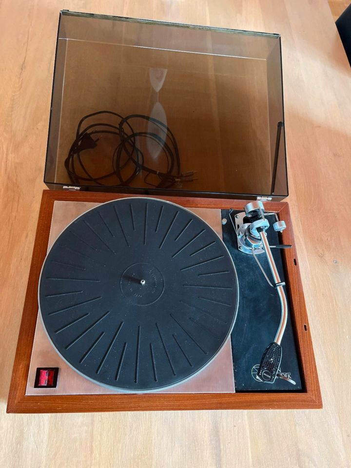 Linn Sondek LP12 Plattenspieler mit SME 3009 Tonarm und JVC X-1 in Erkelenz