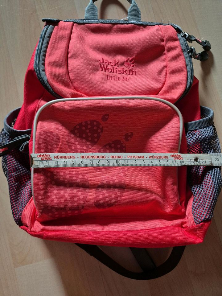 Kinderrucksack Jack Wolfskin rot Snuggle up Kindergartenrucksack in Nürnberg (Mittelfr)