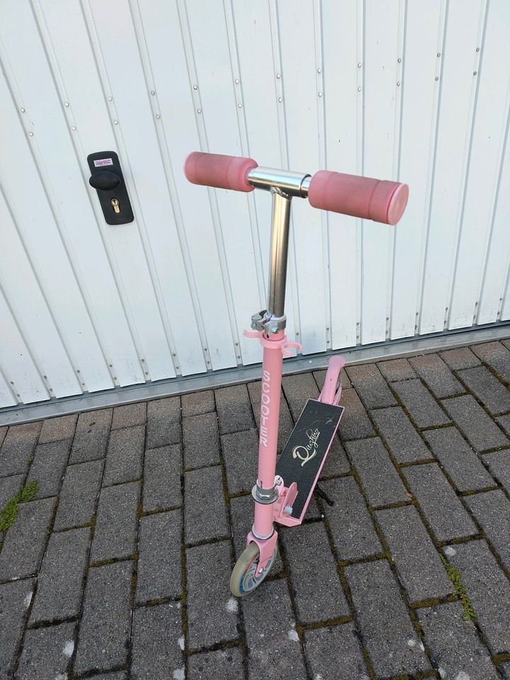 Kinder-Roller Höhenverstellbar und Zusammenklappbar in Puchheim