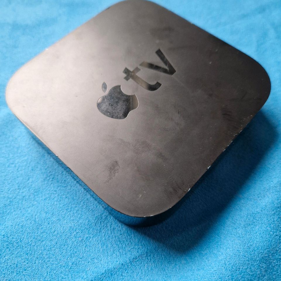 Apple TV 3. Gen mit Fernbedienung Airplay fähig in Badenheim