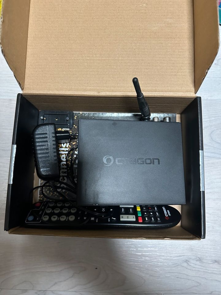 Sat-Receiver OCRAGON sf8008 MINI mit OVP in Mudersbach