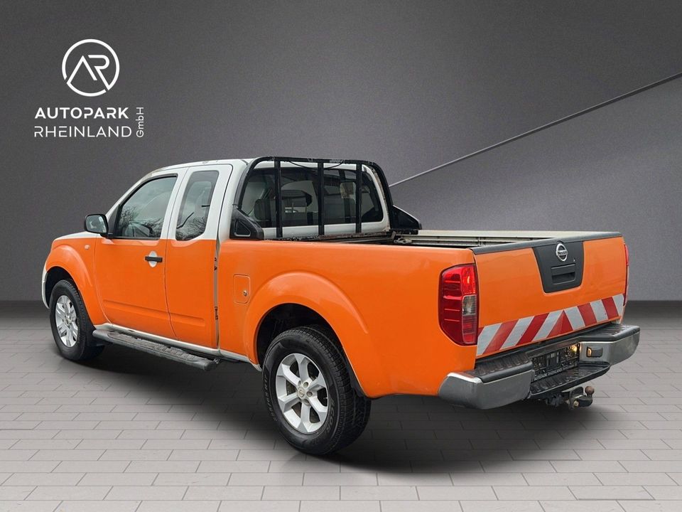 Nissan Navara Pickup King Cab SE 4X4 in Bochum